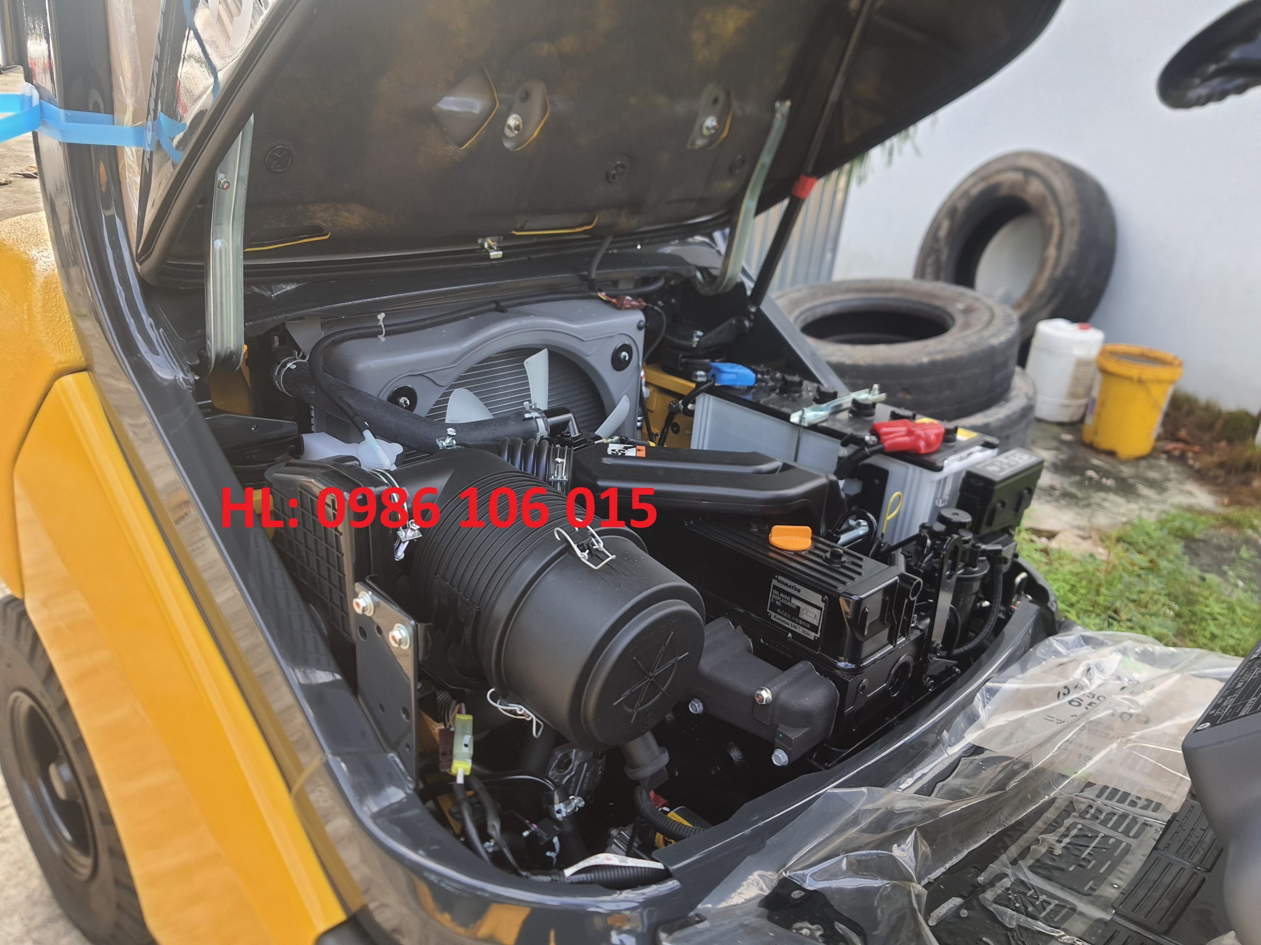 Xe nâng Komatsu 2.5 tấn mới