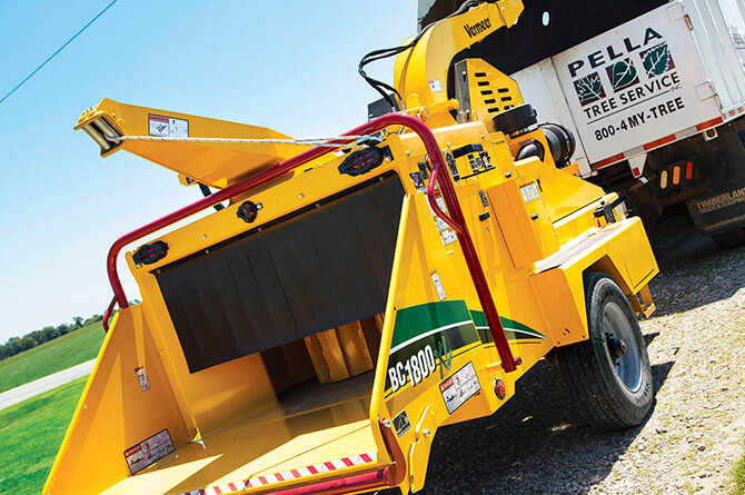 Máy băm cây di động công suất lớn BC1800XL Vermeer