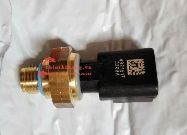 Cảm biến áp suất nhớt Cummins 4921517 Pressure Sensor