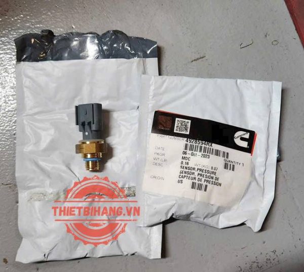 Cảm biến áp suất khí thải Cummins 4928594 Pressure Sensor