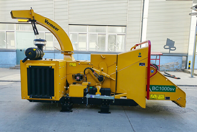Máy băm cành cây BC1000SV gắn xe tải Máy băm cành cây BC1000SV gắn xe tải